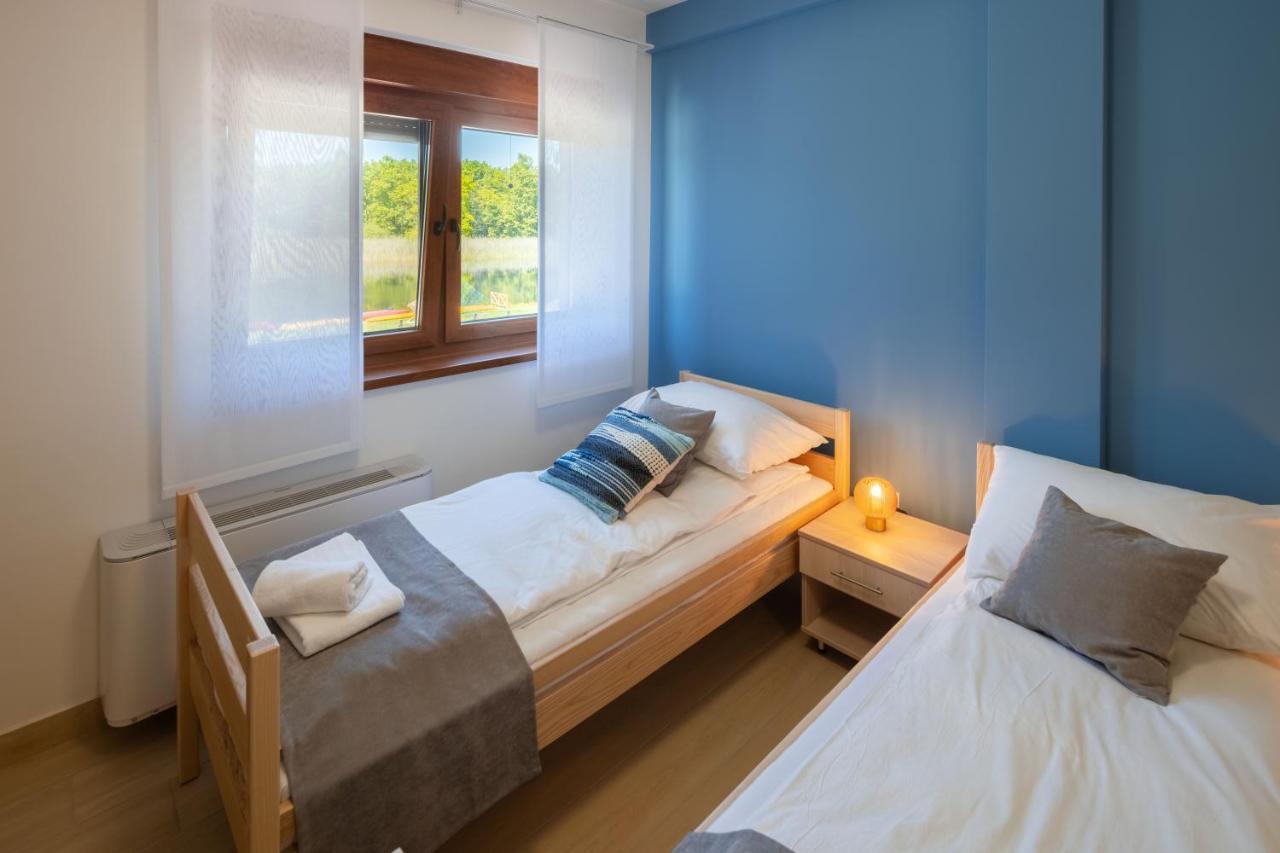 Auberge de jeunesse Otocki Virovi à Otok  Extérieur photo